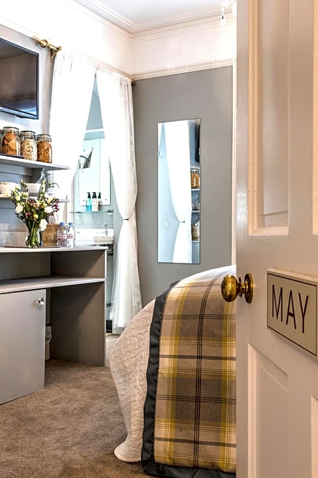 April House Weybridge - Boutique Guesthouse