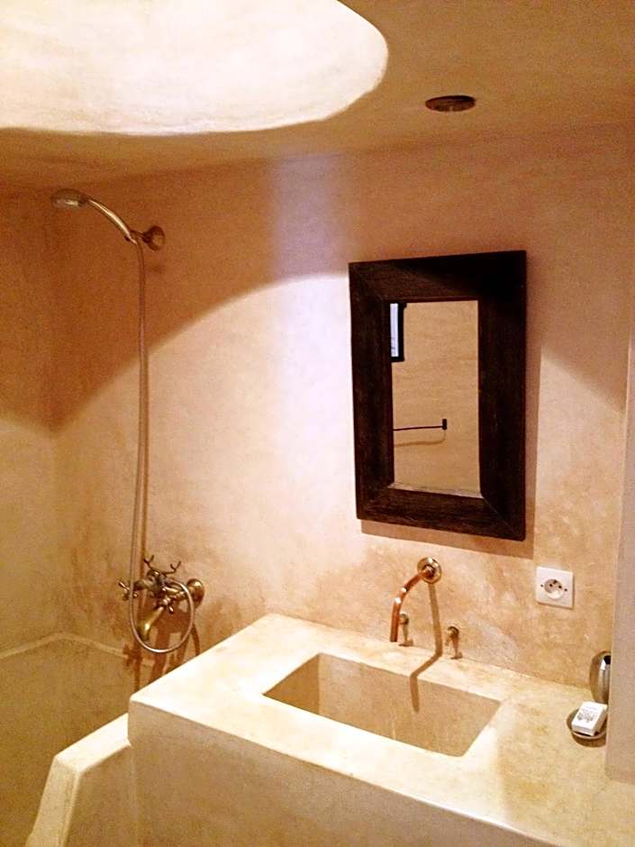Riad of The Light