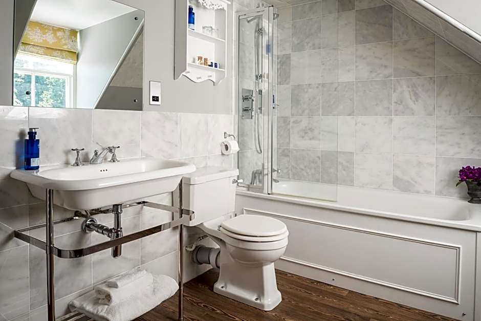 Meikleour Arms Hotel & Restaurant