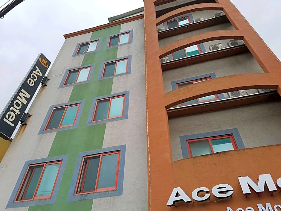 ACE Motel