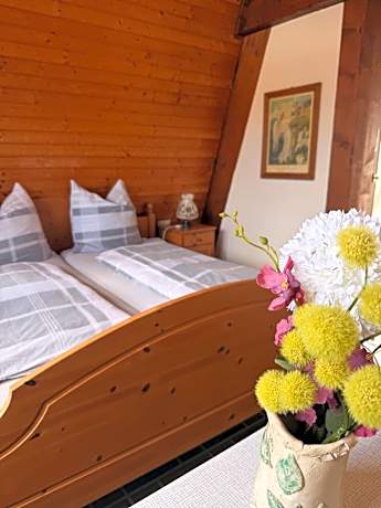 Gästezimmer Ferienhaus Waldblick