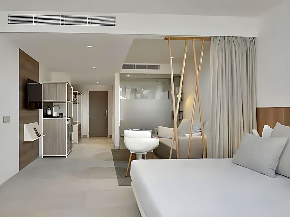 Innside Calvià Beach