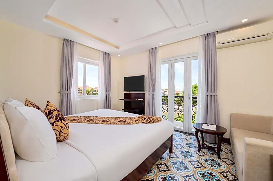 Hoi An Canal House Riverside by Haviland