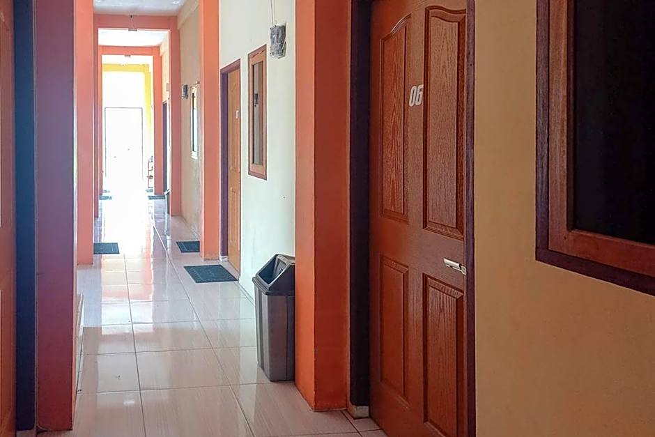 Jessy Homestay Lolak Mitra RedDoorz