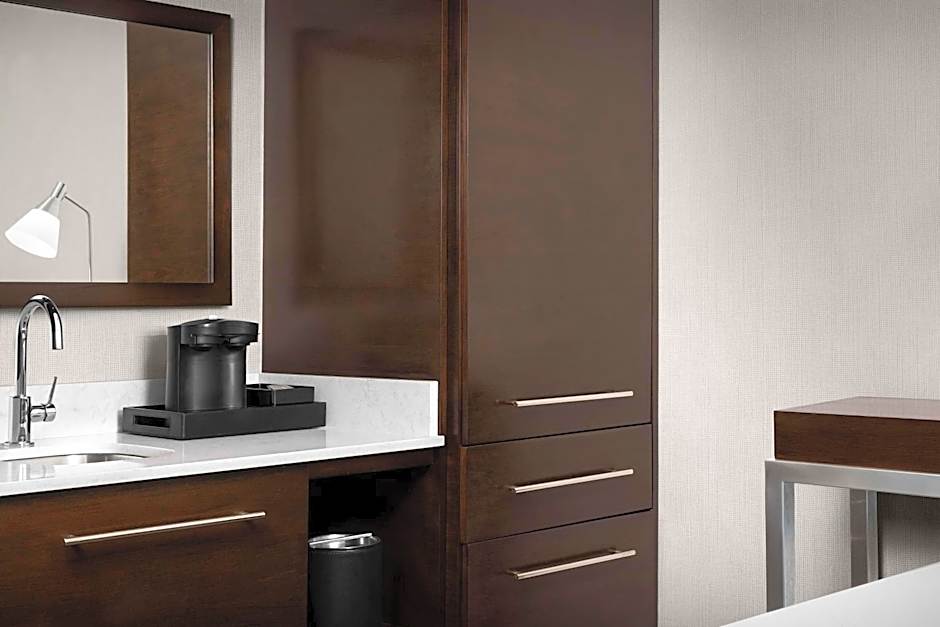 Embassy Suites By Hilton Kennesaw