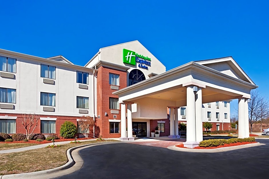 Holiday Inn Express Hotel & Suites Reidsville