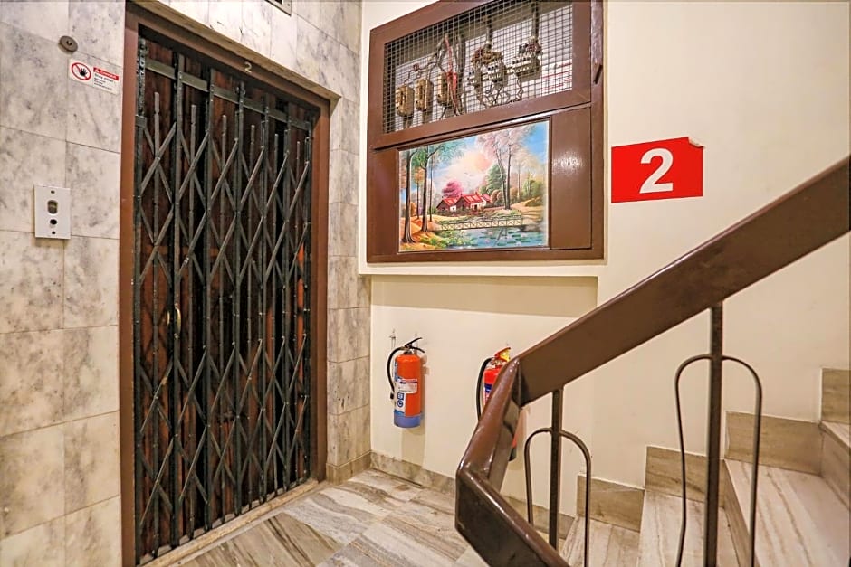 OYO Flagship 77769 Hotel Ashoka Inn