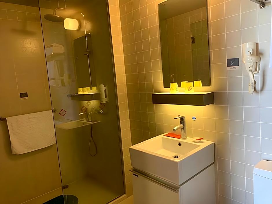 Thank Inn Shanghai Jiading Jinsha Road