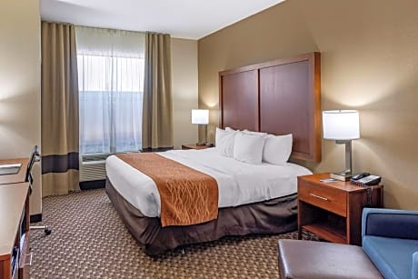 1 King Bed, No smoking,Accessible