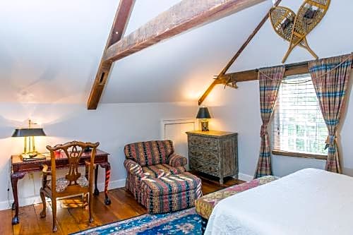 Three Chimneys Inn