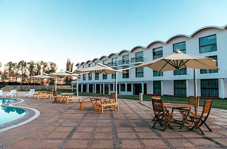 BTH Hotel Arequipa Lake