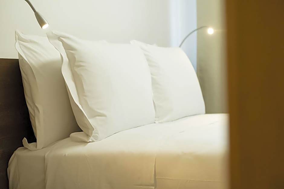 YUGOGO PELLICO 8 Trento Centro