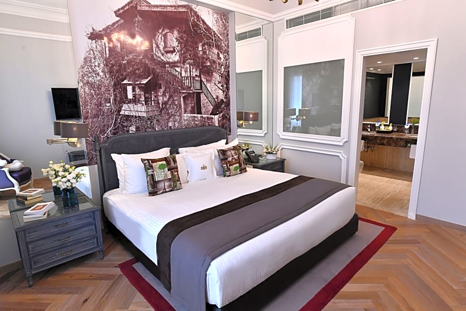 Le Bristol Hotel
