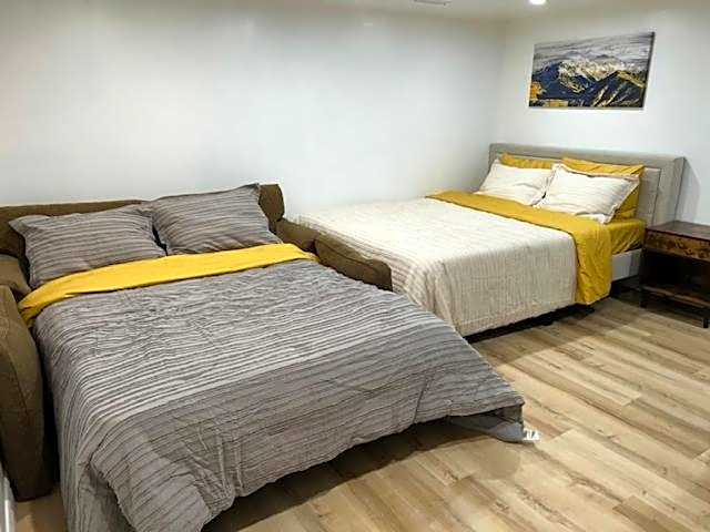 Toronto Cozy Home Retreat