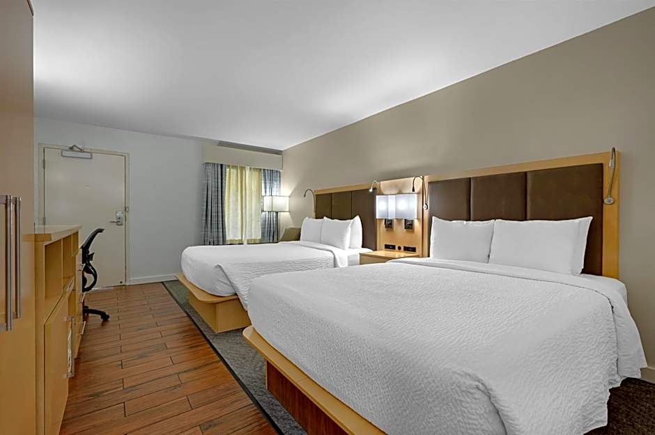 Best Western Plus South Coast Inn