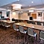 La Quinta Inn & Suites by Wyndham Elkview