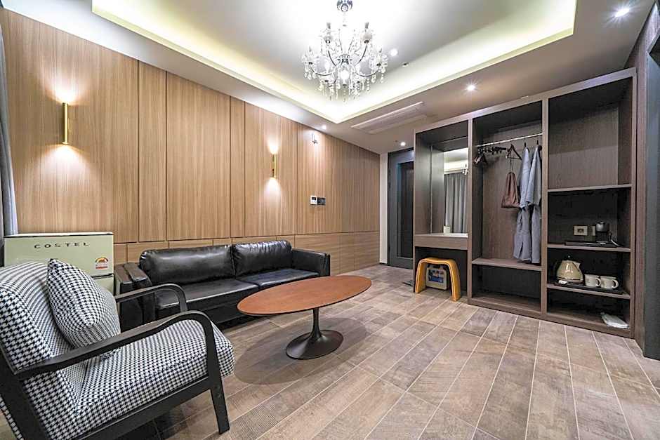 Sokcho Business Hotel CAMEL