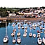 Harbour Stays - The Marine Centre, Saundersfoot Harbour, SA69 9HE