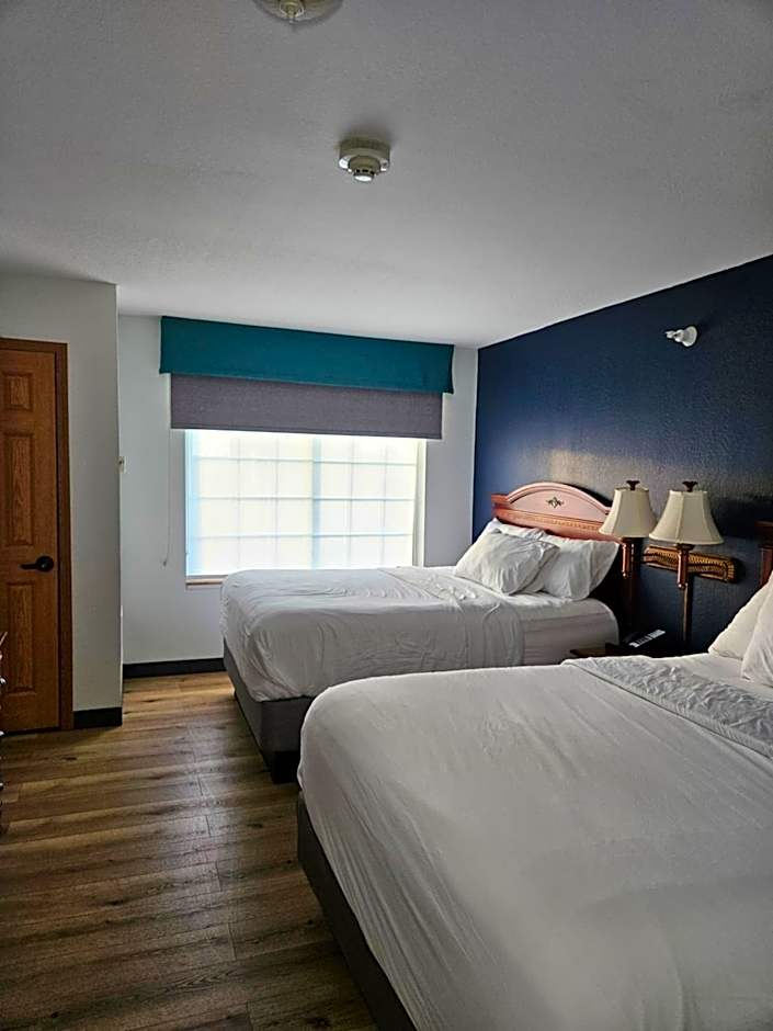Photo 1 of 12 of 1 Bedroom 2 Queen Beds Suite