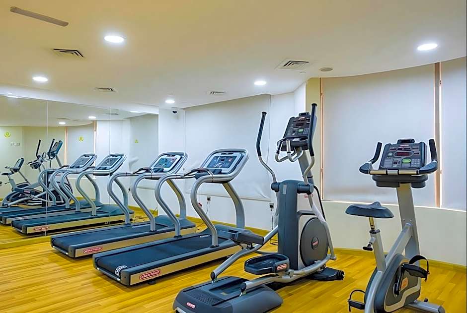 Crystal Plaza Al Majaz Hotel