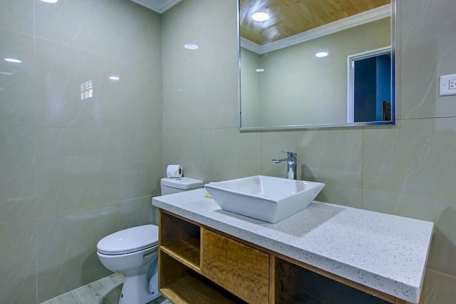 Airport Suites Hotel