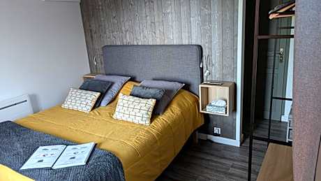 Double Room with Garden and Lighthouse View