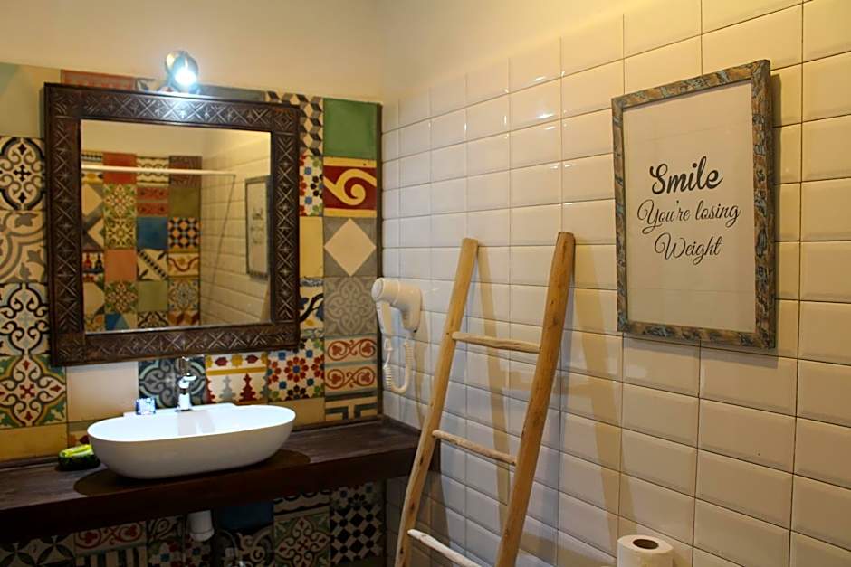 Riad Inna & Watersports Center
