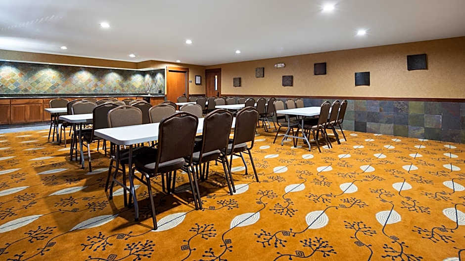 Lloyd Hotel Astoria Bayfront, an Ascend Collection Hotel