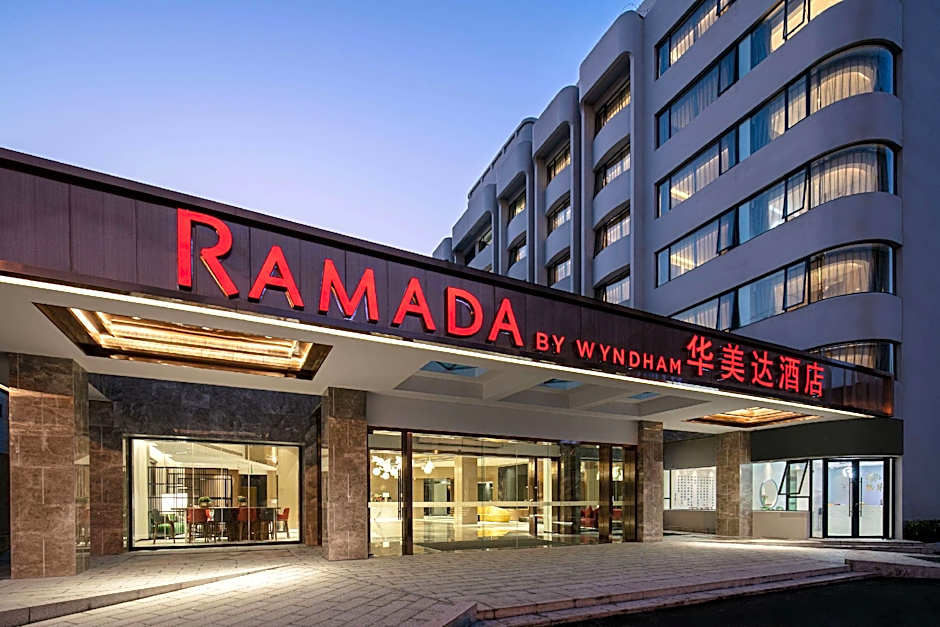 Ramada Yangzhou Slender West Lake