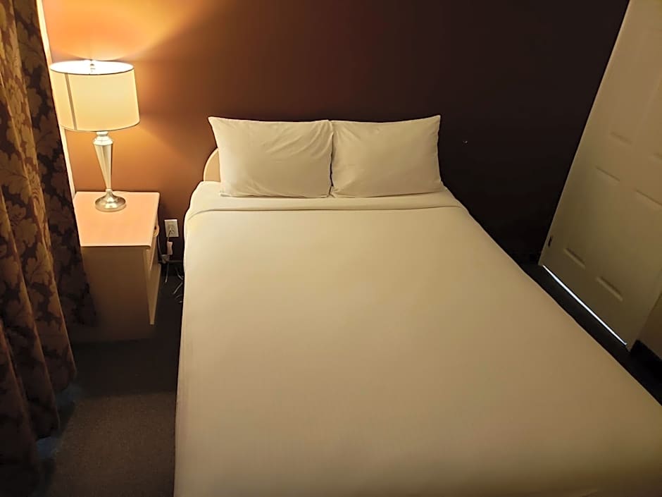 Shemron Suites Hotel