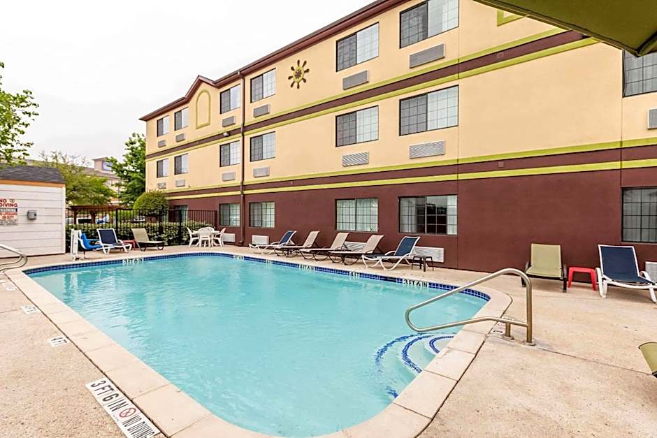 Quality Inn Near Seaworld