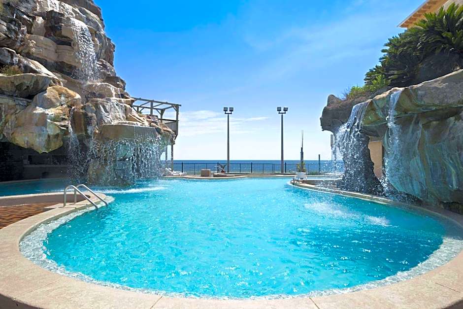 Days Inn by Wyndham Panama City Beach/Ocean Front