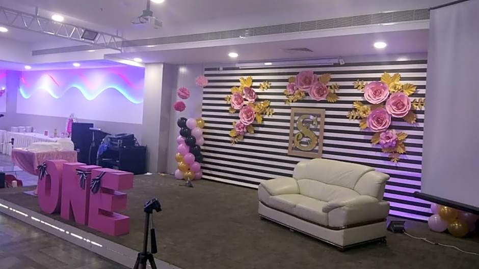 Park Regis Lotus Hotel