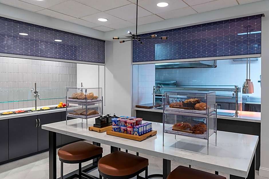 Hilton Garden Inn Arlington Courthouse Plaza