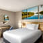 Days Inn and Suites by Wyndham Kansas City South
