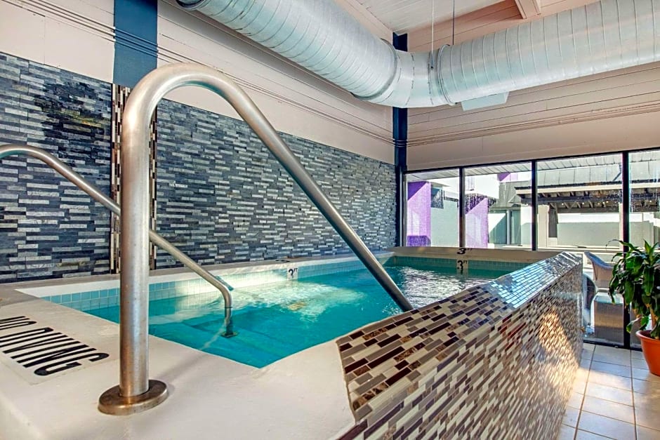 Radisson Hotel Grand Rapids Riverfront