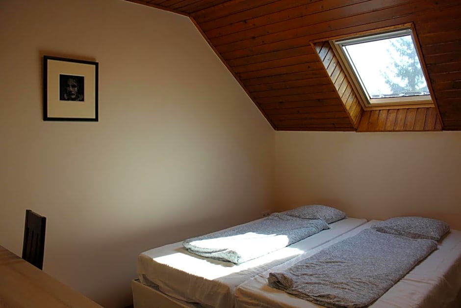 Natúra Panzió&Apartmanház