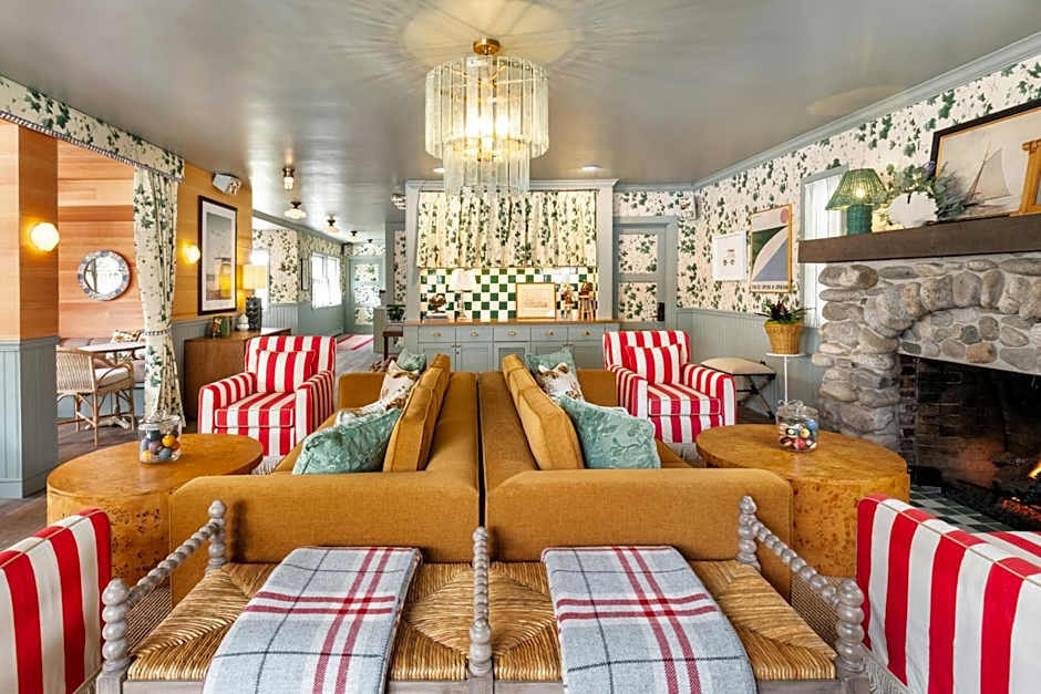 Le Petit Pali at 8th Ave