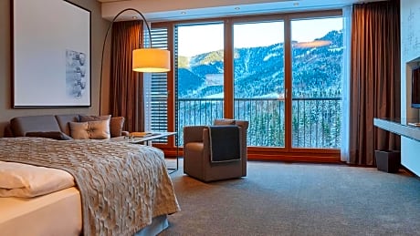 Mountain View Room