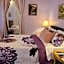The Kings Throne Inn and Guest House