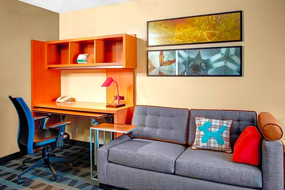 TownePlace Suites Fresno