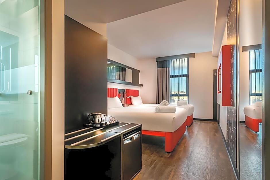 Essence Hotel Carlton