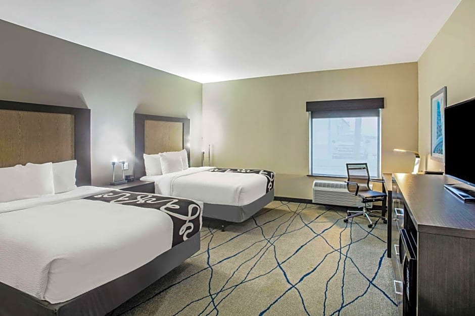 La Quinta Inn & Suites by Wyndham Ponca City