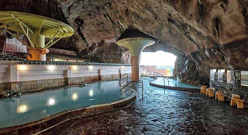 Hotel Urashima