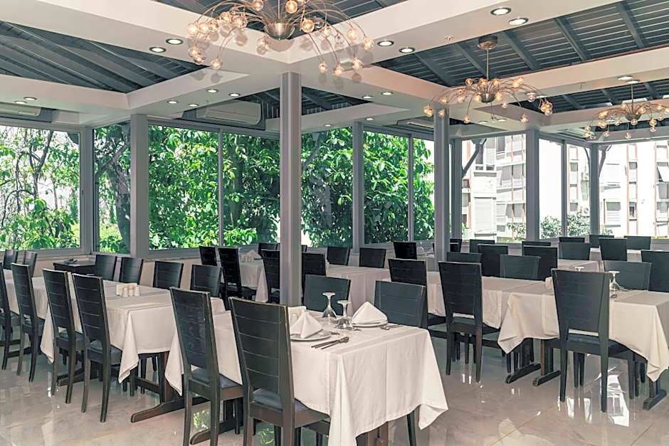 Blue Diamond Alya Hotel