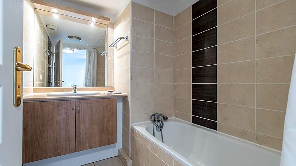 Vacanceole - Residence Le Crystal