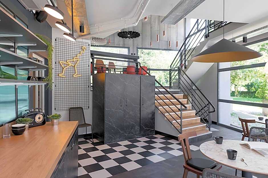 Ibis Annecy - Cran-Gevrier