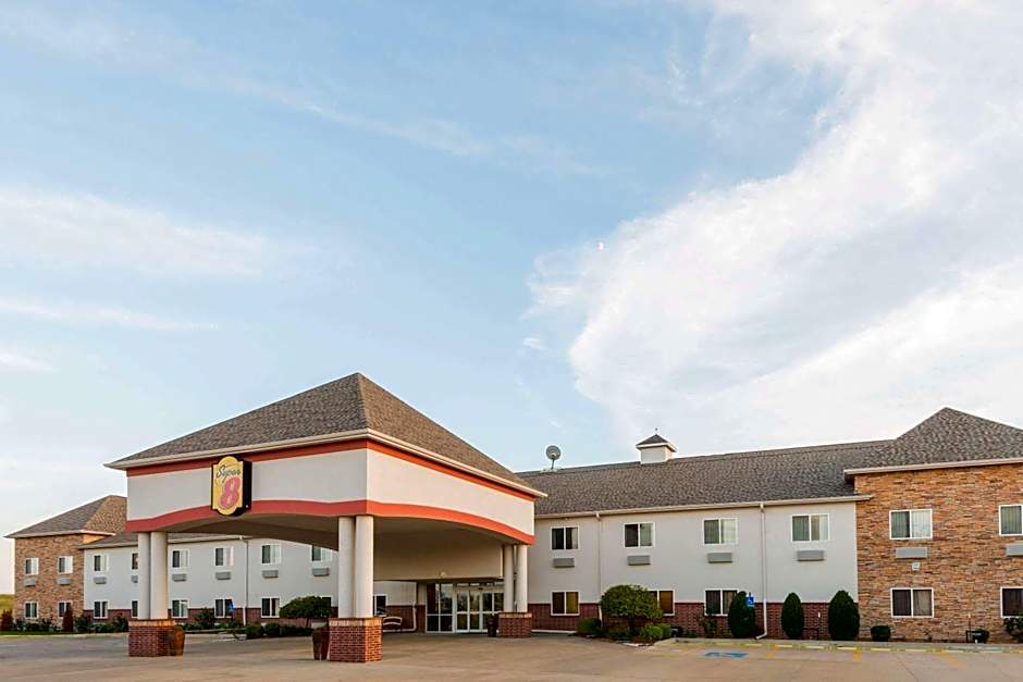 Super 8 by Wyndham Salina