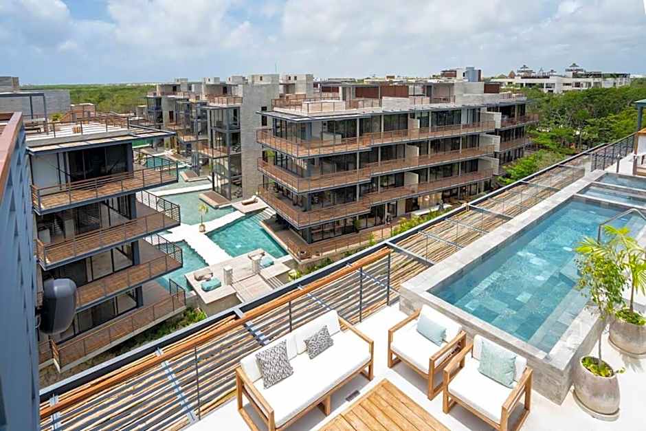 Ideal Location with Cenote Pools Gym Restaurant