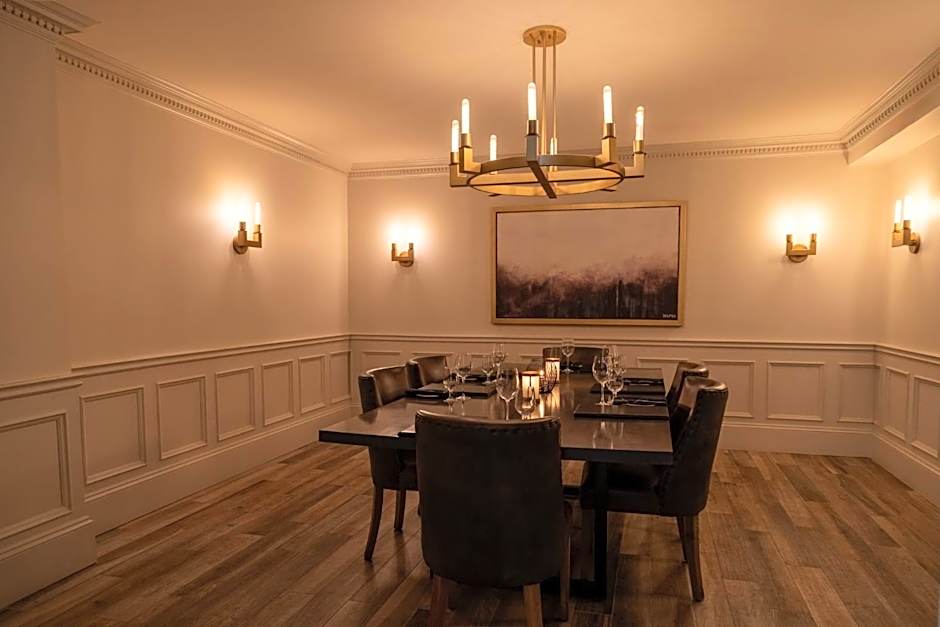 Crowne Plaza Fredericton Lord Beaverbrook By IHG